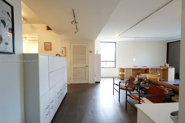 APT-3C - 150 Sunrise Dr, Condo with 2 bedrooms, 2 bathrooms and null parking in Key Biscayne FL | Image 13