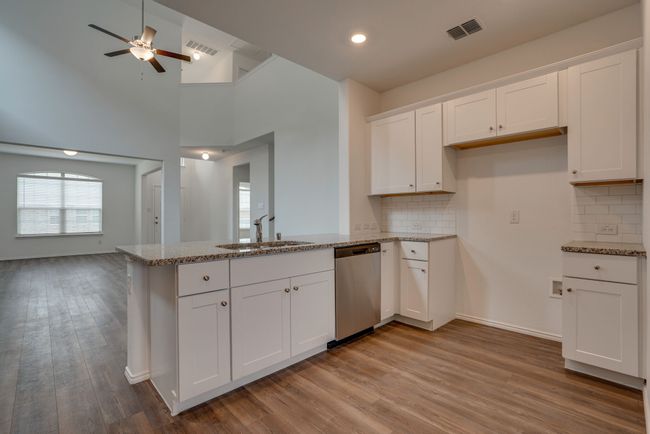 2277 Obsidian Dr, House other with 4 bedrooms, 3 bathrooms and null parking in Aubrey TX | Image 13