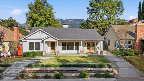 1230 Oak Circle Dr, Glendale, CA, 91208-1106 | Card Image