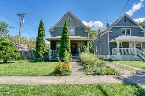 3025 W 103rd St, Cleveland, OH, 44111-1839 | Card Image