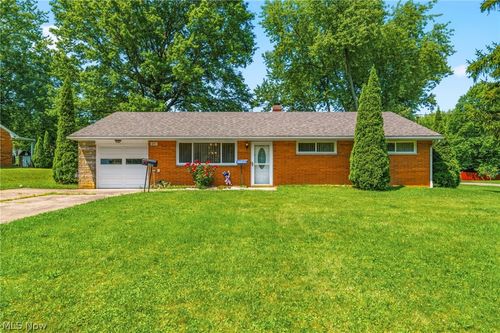 211 Laramie St, Alliance, OH, 44601-5347 | Card Image