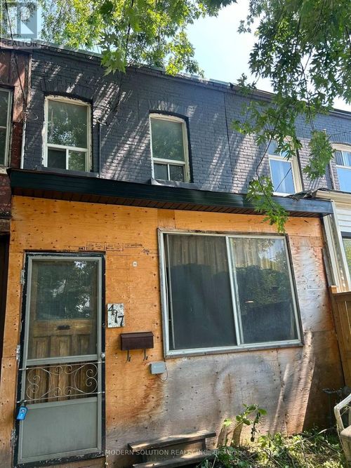 417 Leslie Street, Toronto (South Riverdale), ON, M4M3E3 | Card Image