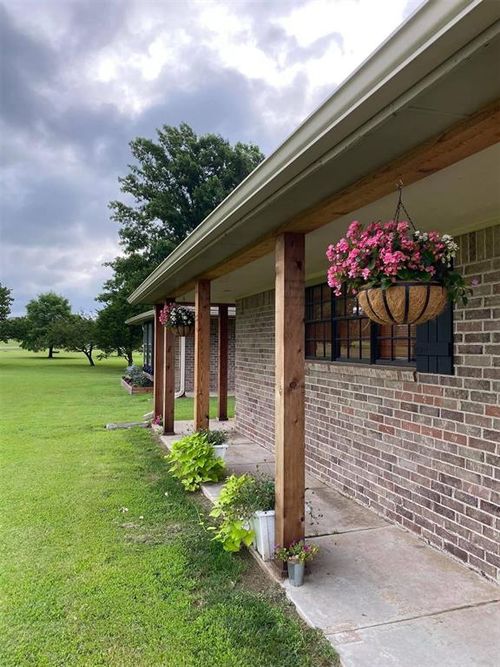 17 Granada Dr, Shawnee, OK, 74804-3327 | Card Image