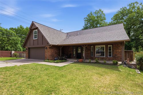 809 E Union St, Broken Arrow, OK, 74011-7208 | Card Image