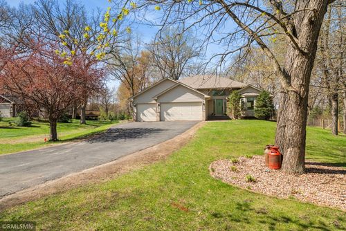 7910 Baylor St, Wyoming, MN, 55092-8406 | Card Image