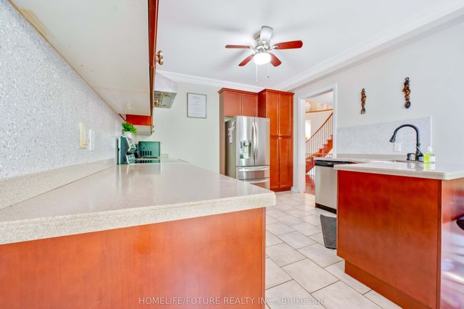 1626 Chilliwack St, House other with 8 bedrooms, 5 bathrooms and 3 parking in Oshawa ON | Image 14