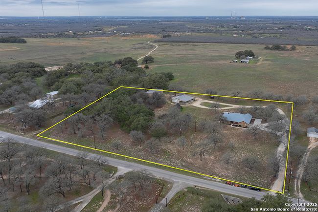 172 Home Pl, House other with 3 bedrooms, 2 bathrooms and null parking in Adkins TX | Image 40