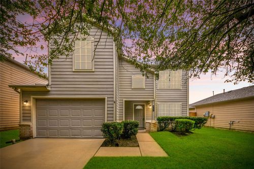 915 Grand Plains Dr, Houston, TX, 77090-5613 | Card Image