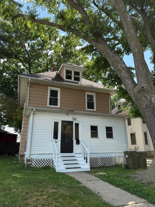 108 6th Ave, STERLING, IL, 61081-3919 | Card Image