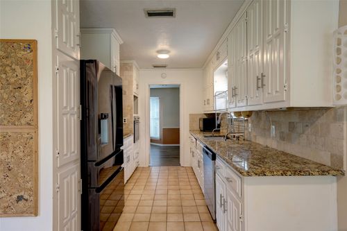 2102 Apollo Rd, Richardson, TX, 75081-3227 | Card Image
