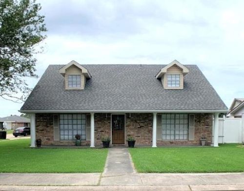 2216 Acadian Dr, Houma, LA, 70363-7016 | Card Image