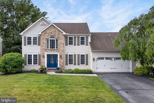 112 Hawthorne Dr, Denver, PA, 17517-1708 | Card Image