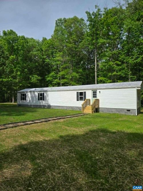 2335 Davis Hwy, Mineral, VA, 23117-4128 | Card Image