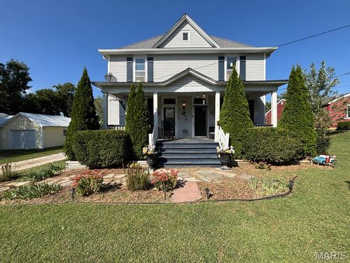 809 E Main St, Perry, MO, 63462-1406 | Card Image