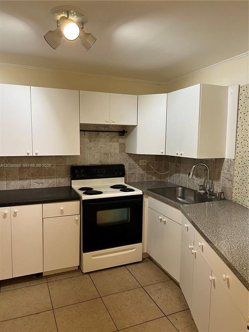 214-2-1680 Ne 191st St, Miami, FL, 33179-4102 | Card Image