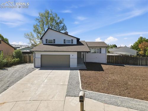 5 Chautard Ct, Pueblo, CO, 81005-2611 | Card Image