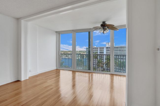 APT-918C - 3300 S Ocean Blvd, Condo with 2 bedrooms, 2 bathrooms and null parking in Highland Beach FL | Image 4