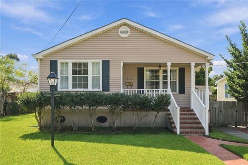 703 Jefferson Park, Jefferson, LA, 70121-1721 | Card Image