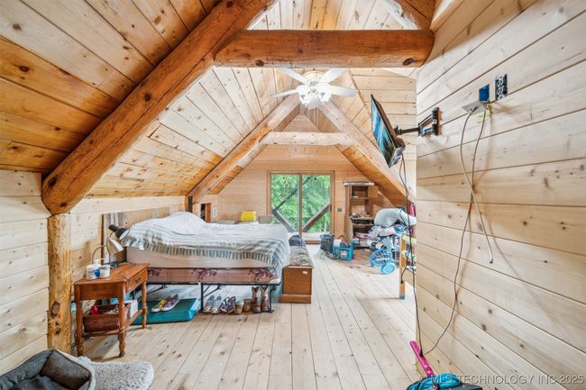 Upstairs bedroom 3 | Image 25