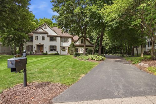 8662 Great Waters Alcove, Eden Prairie, MN, 55347-3432 | Card Image