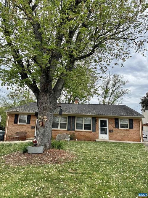 114 Harris Rd, CHARLOTTESVILLE, VA, 22903-4238 | Card Image