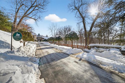 unit-11-341 Furnace Dock Rd, Cortlandt Manor, NY, 10567-6520 | Card Image