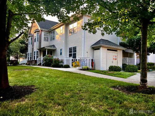 171 Forest Dr, Piscataway, NJ, 08854-2273 | Card Image