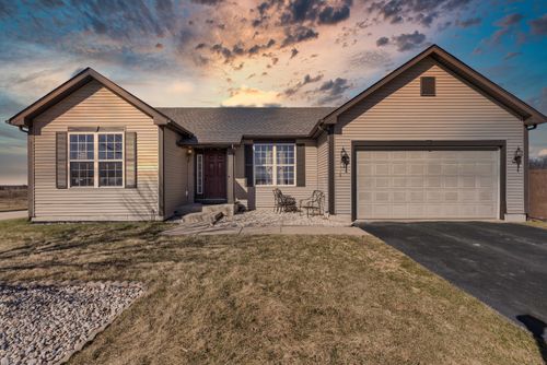 302 Cress Creek Trl, Poplar Grove, IL, 61065-8869 | Card Image