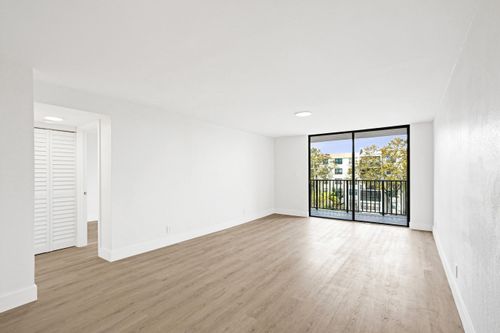 413-6195 Rock Island Road, Tamarac, FL, 33319 | Card Image