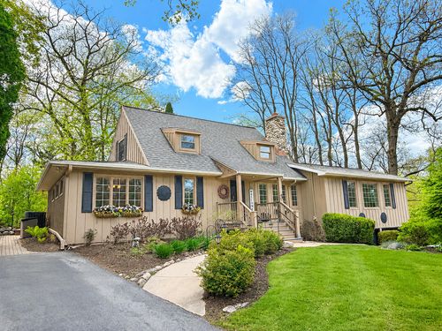 1010 Jenkins Dr, Fontana, WI, 53125 | Card Image