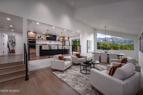 6025 E Center Village Dr, Tucson, AZ, 85750-1701 | Card Image