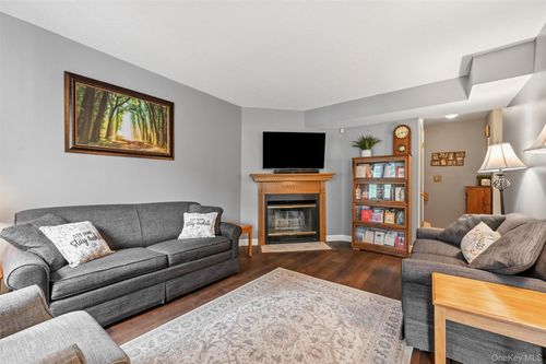 4118 Whispering Hills Dr, Chester, NY, 10918 | Card Image