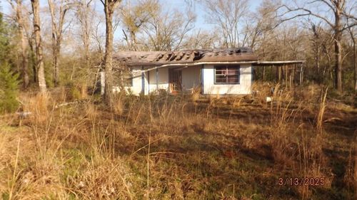 3302 Quail Ln, Madisonville, TX, 77864-4651 | Card Image
