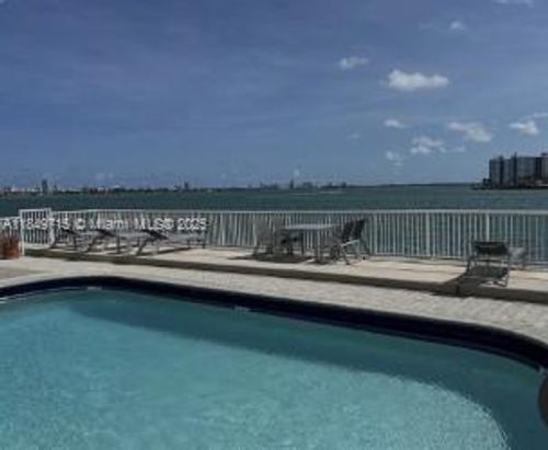 apt-202-2016 Bay Dr, Miami Beach, FL, 33141-4421 | Card Image