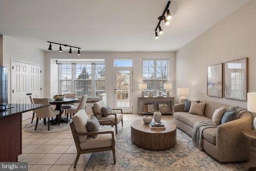 820 Ferndale Ter Ne, LEESBURG, VA, 20176-4858 | Card Image