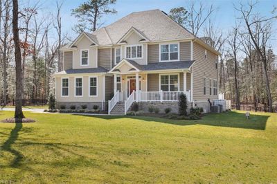 11264 Rivers Edge Terrace, House other with 4 bedrooms, 2 bathrooms and null parking in Gloucester VA | Image 1