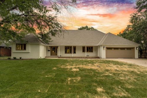 7966 E Dublin Ct, Wichita, KS, 67206-1612 | Card Image