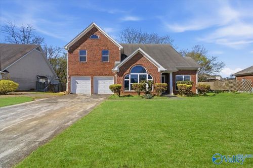 102 Bluejay Ct Sw, Huntsville, AL, 35824-2916 | Card Image