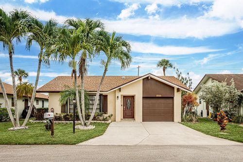 6247 Red Cedar Cir, Greenacres, FL, 33463-8310 | Card Image
