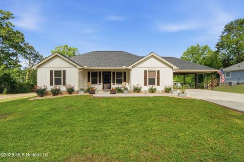 109 Mozingo Dr, Petal, MS, 39465-3033 | Card Image