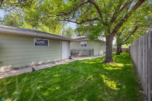 3034 18th St S, Fargo, ND, 58103-6716 | Card Image