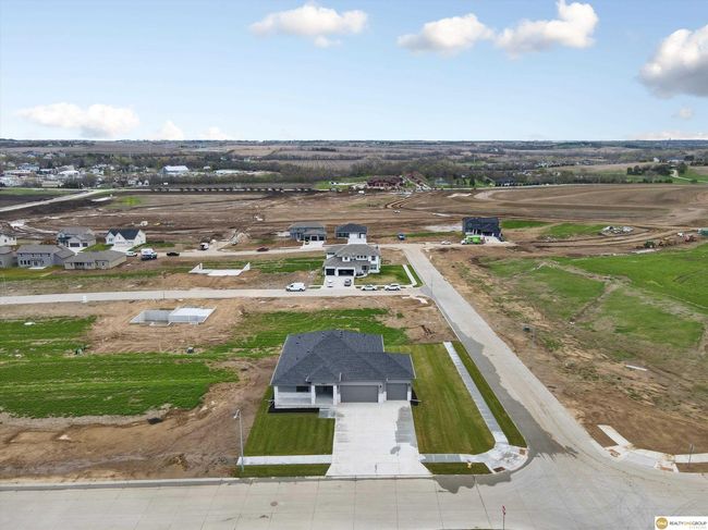 10901 N 161 St St, House other with 5 bedrooms, 4 bathrooms and 3 parking in Bennington NE | Image 43
