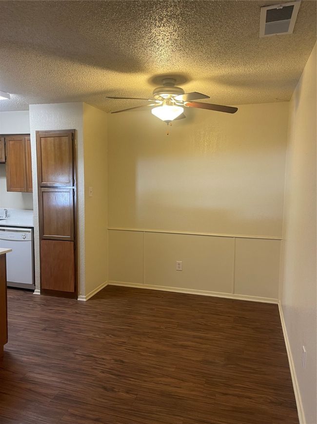2225 Roman Ct, Home with 2 bedrooms, 1 bathrooms and null parking in Dwg TX | Image 5