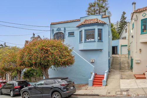 32 Van Buren St, San Francisco, CA, 94131-2942 | Card Image