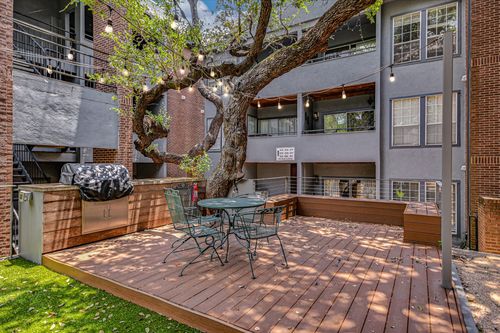 103-700 S 1st St, Austin, TX, 78704-1655 | Card Image