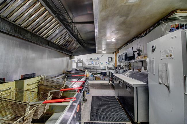 Kitchen | Image 27