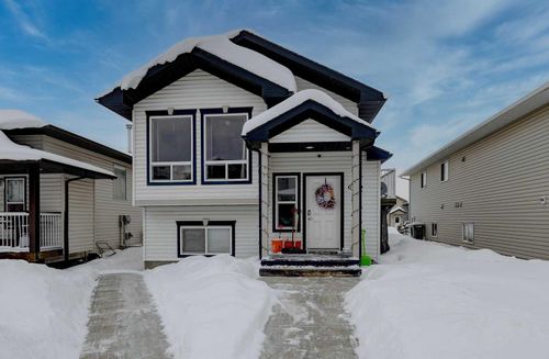 11234 75 Ave, Grande Prairie, AB, T8W0C5 | Card Image