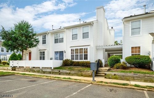 90 Almond Dr, Somerset, NJ, 08873-4226 | Card Image