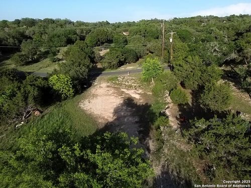 31347 Wildcat Dr, Bulverde, TX, 78163-4557 | Card Image