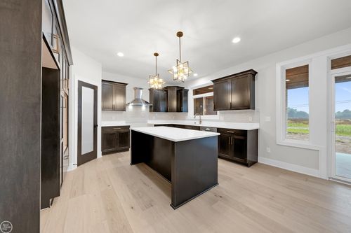 36711 N Pointe Dr, New Baltimore, MI, 48047-5557 | Card Image